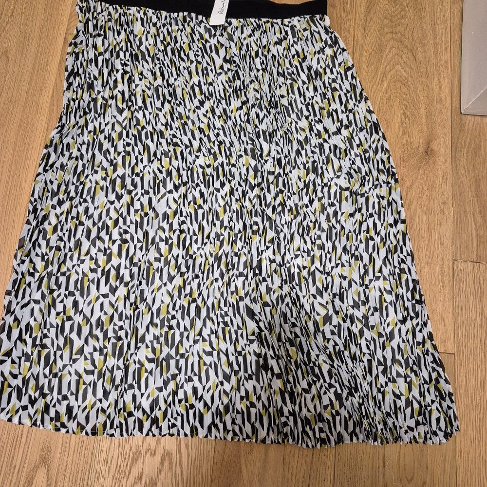 Reitmans Pleated Midi Skirt with Elastic Waistband, Women's Size 18 NWT